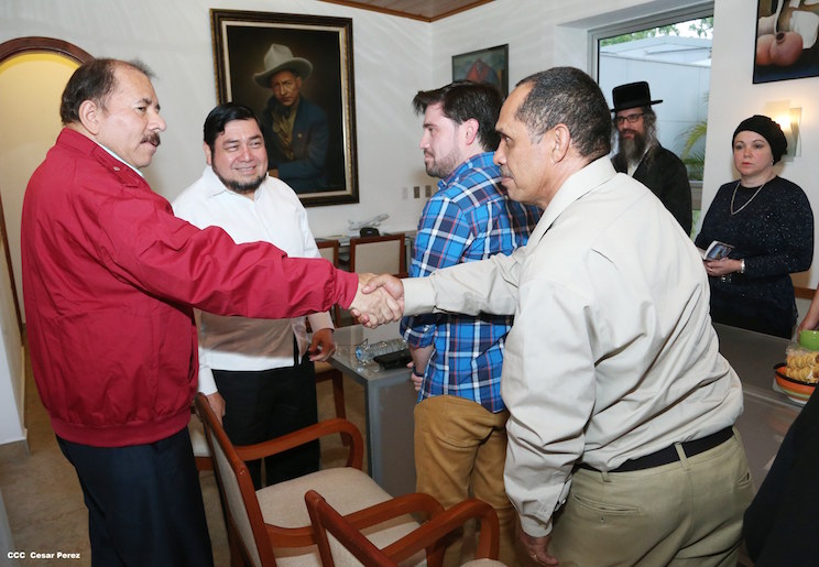 Presidente Daniel se reúne con rabino Yechiel Zayde